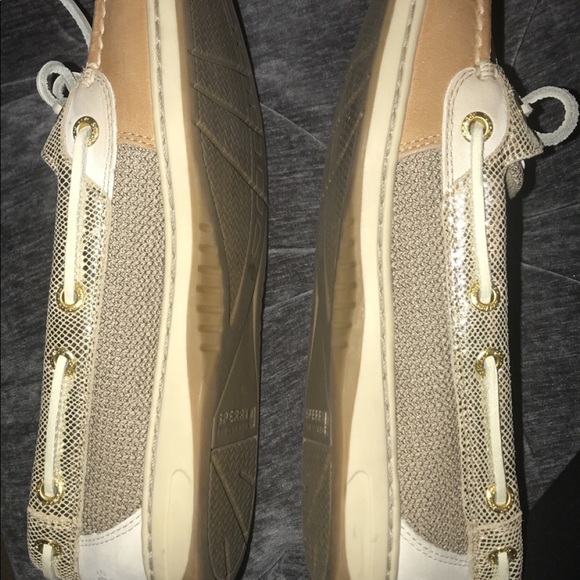 Sperry Top Siders 6.5 - Picture 2 of 3
